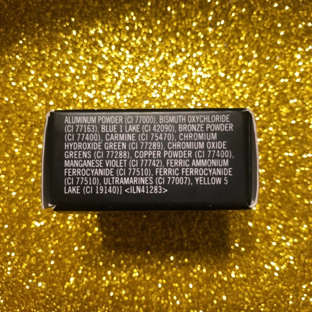 BNIB! MAC Dazzleshadow in I Like 2 Watch